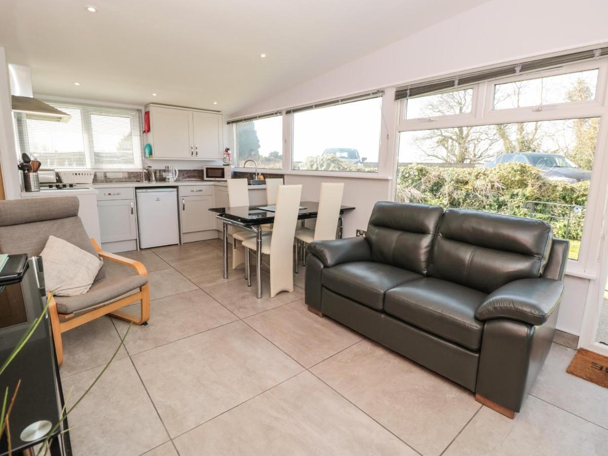201 Norton Park Villa Dartmouth Luaran gambar